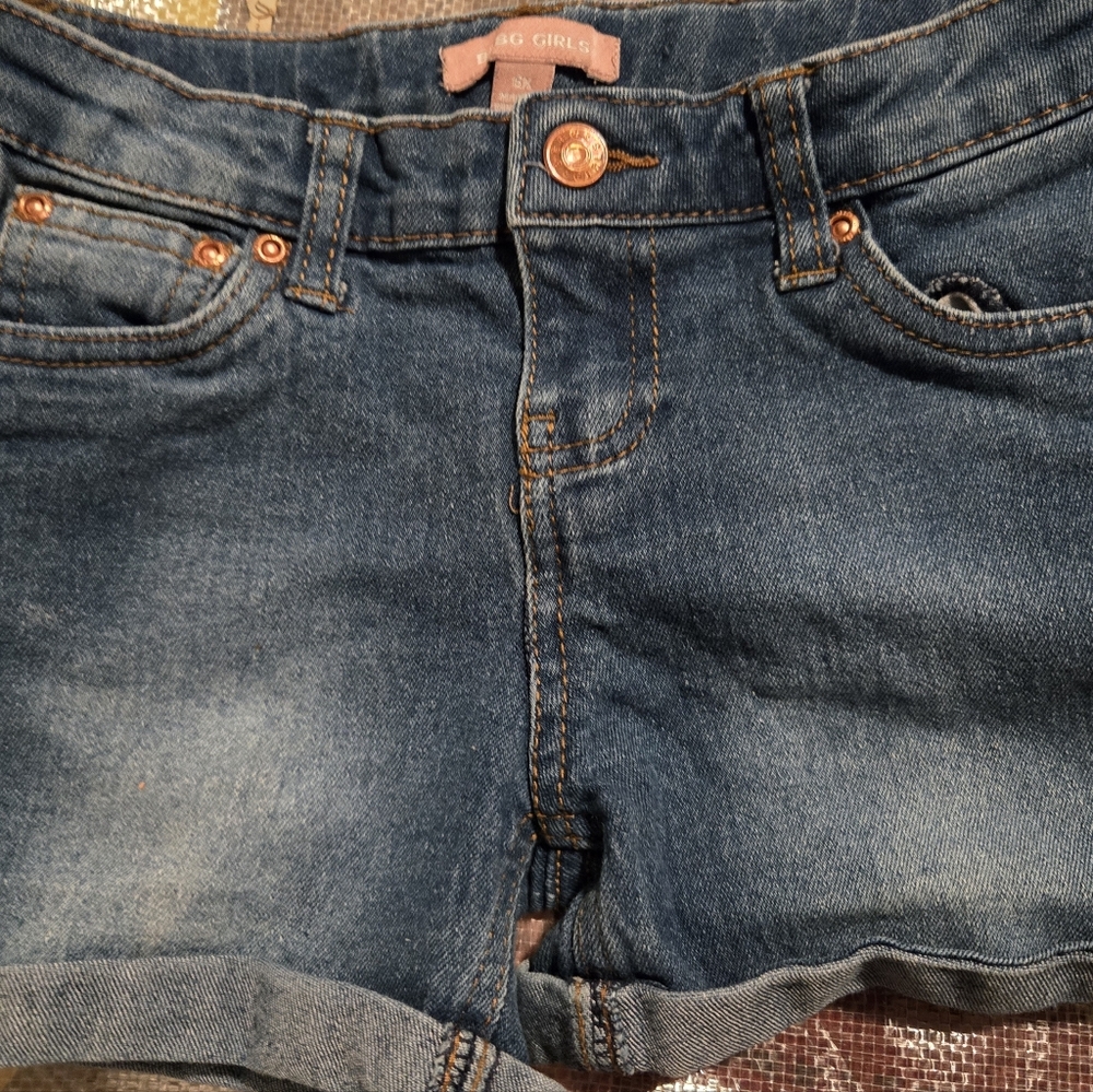 Girls denim shorts.